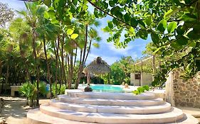 Kin Resort Lodge