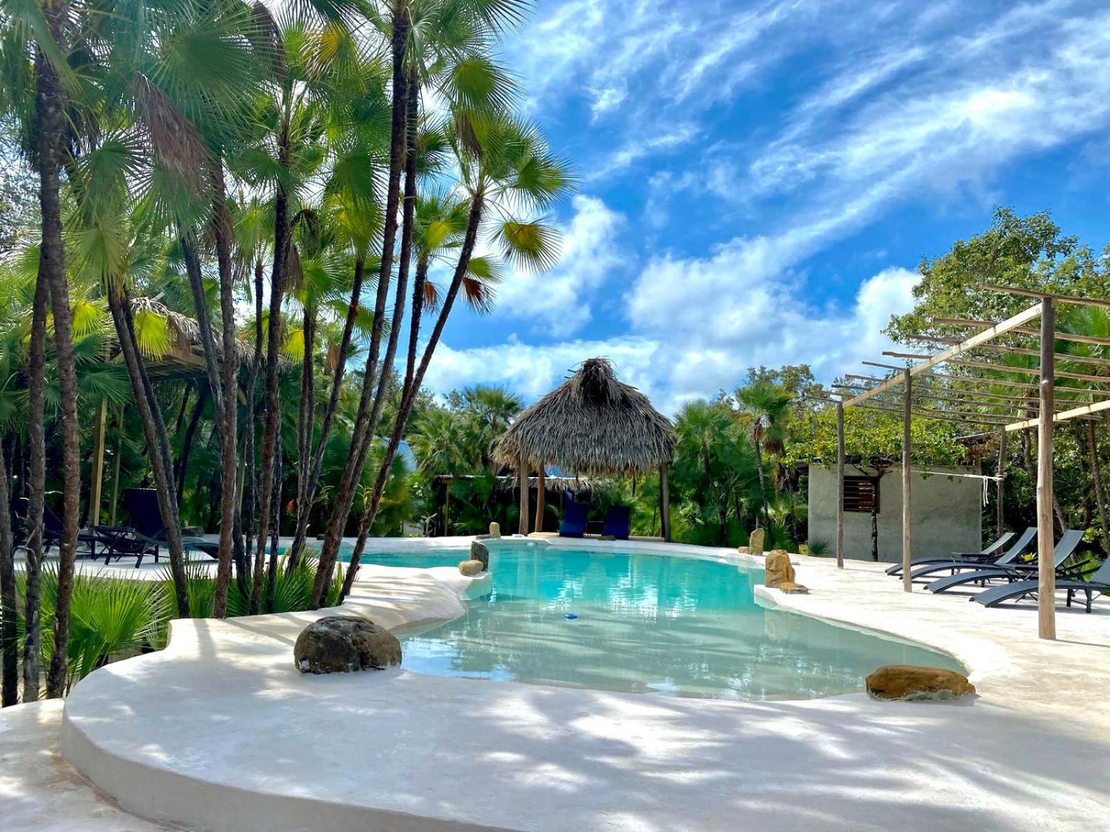Kin Resort Lodge Maya Beach Exterior photo